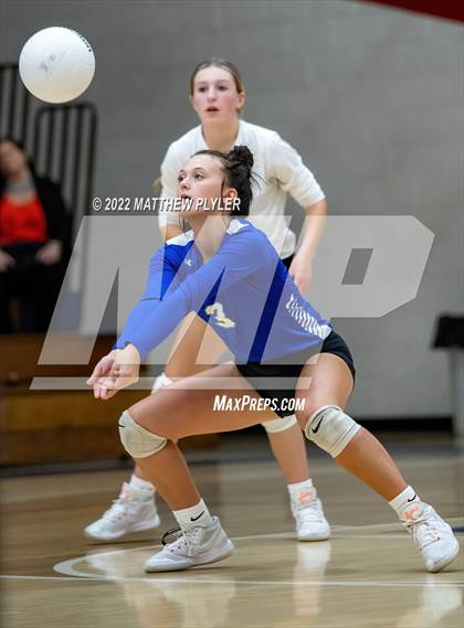 Thumbnail 1 in Triton @ Terry Sanford photogallery.