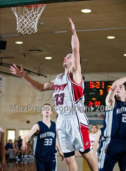Thumbnail 3 in Troy vs Northwood (Santa Barbara Holiday Classic) photogallery.