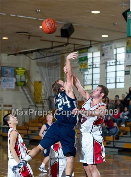 Thumbnail 2 in Troy vs Northwood (Santa Barbara Holiday Classic) photogallery.