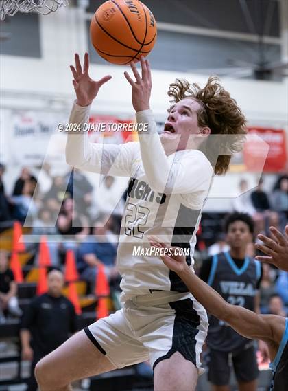 Thumbnail 1 in Villa Park @ Foothill photogallery.