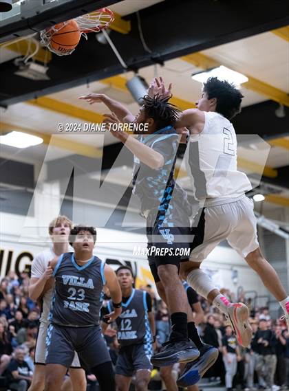 Thumbnail 1 in Villa Park @ Foothill photogallery.
