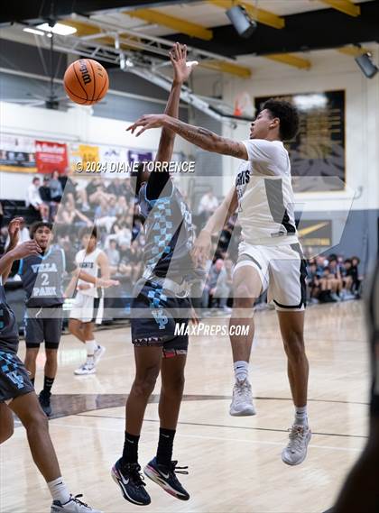 Thumbnail 2 in Villa Park @ Foothill photogallery.