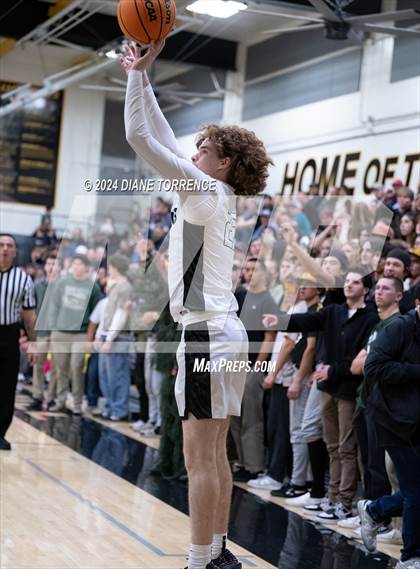 Thumbnail 3 in Villa Park @ Foothill photogallery.