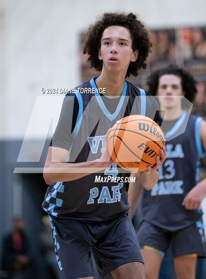 Thumbnail 1 in Villa Park @ Foothill photogallery.