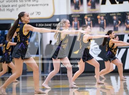 Thumbnail 1 in Villa Park @ Foothill photogallery.