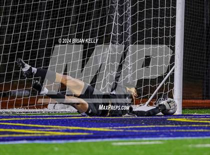 Thumbnail 1 in St. John's vs Newton North (MIAA Division 1 Final) photogallery.
