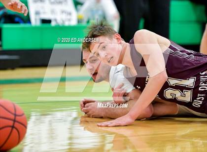 Thumbnail 1 in Lowry vs. Dayton (NIAA 3A Northern Quarterfinals) photogallery.