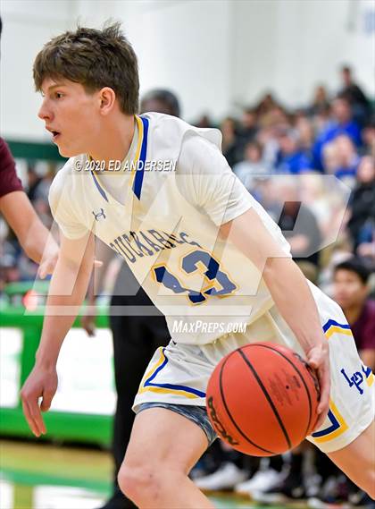 Thumbnail 2 in Lowry vs. Dayton (NIAA 3A Northern Quarterfinals) photogallery.