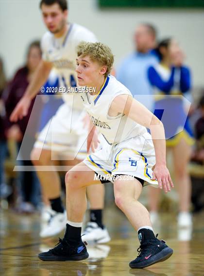 Thumbnail 3 in Lowry vs. Dayton (NIAA 3A Northern Quarterfinals) photogallery.