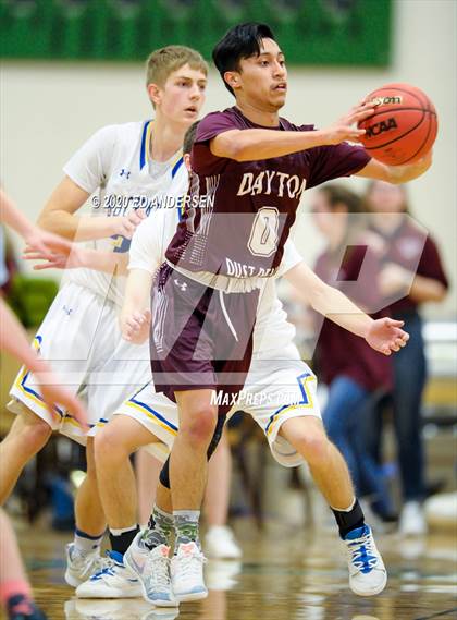 Thumbnail 3 in Lowry vs. Dayton (NIAA 3A Northern Quarterfinals) photogallery.