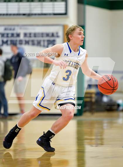 Thumbnail 3 in Lowry vs. Dayton (NIAA 3A Northern Quarterfinals) photogallery.