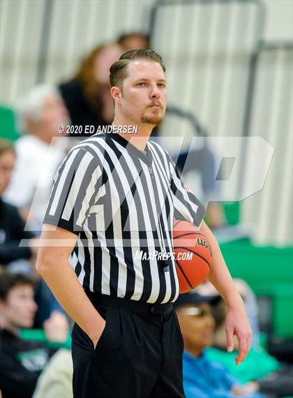 Thumbnail 2 in Lowry vs. Dayton (NIAA 3A Northern Quarterfinals) photogallery.