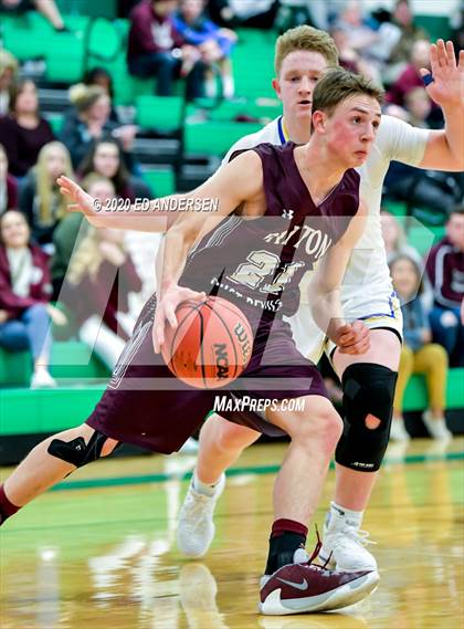 Thumbnail 1 in Lowry vs. Dayton (NIAA 3A Northern Quarterfinals) photogallery.