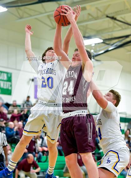 Thumbnail 3 in Lowry vs. Dayton (NIAA 3A Northern Quarterfinals) photogallery.