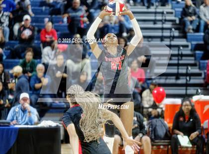Thumbnail 3 in McIntosh vs. Woodward Academy (GHSA AAAAA State Volleyball Final) photogallery.