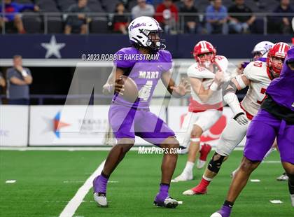 Thumbnail 3 in Albany vs. Mart (UIL Football 2A D2 Final) photogallery.