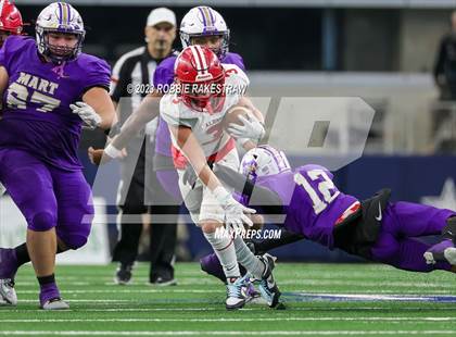 Thumbnail 1 in Albany vs. Mart (UIL Football 2A D2 Final) photogallery.