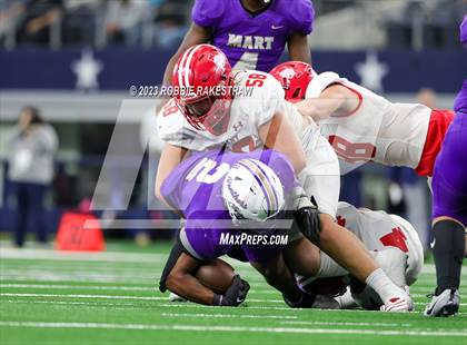 Thumbnail 2 in Albany vs. Mart (UIL Football 2A D2 Final) photogallery.