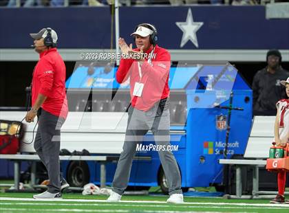 Thumbnail 1 in Albany vs. Mart (UIL Football 2A D2 Final) photogallery.