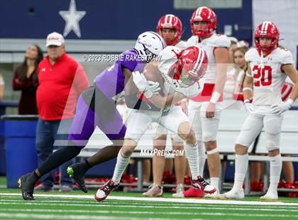 Thumbnail 2 in Albany vs. Mart (UIL Football 2A D2 Final) photogallery.