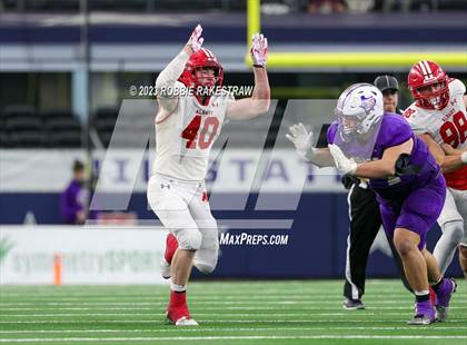 Thumbnail 2 in Albany vs. Mart (UIL Football 2A D2 Final) photogallery.