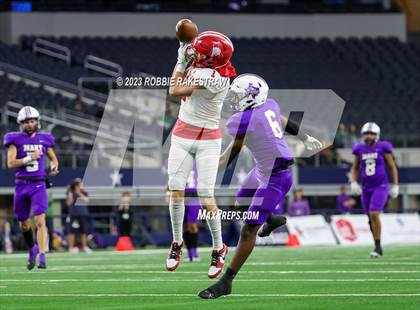 Thumbnail 1 in Albany vs. Mart (UIL Football 2A D2 Final) photogallery.
