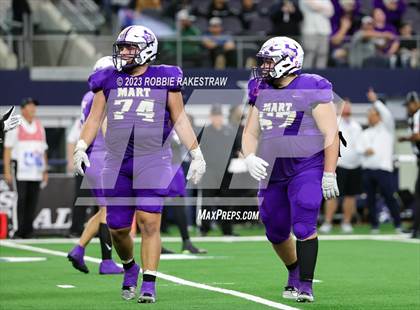 Thumbnail 2 in Albany vs. Mart (UIL Football 2A D2 Final) photogallery.