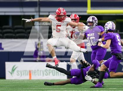 Thumbnail 3 in Albany vs. Mart (UIL Football 2A D2 Final) photogallery.