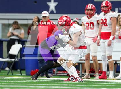 Thumbnail 1 in Albany vs. Mart (UIL Football 2A D2 Final) photogallery.