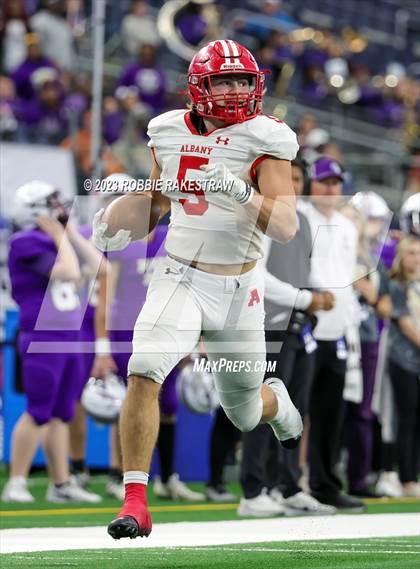 Thumbnail 2 in Albany vs. Mart (UIL Football 2A D2 Final) photogallery.