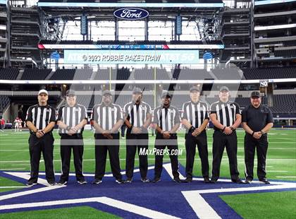 Thumbnail 1 in Albany vs. Mart (UIL Football 2A D2 Final) photogallery.