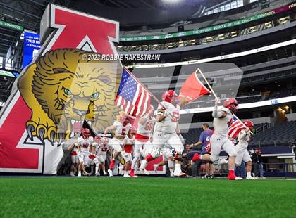 Thumbnail 2 in Albany vs. Mart (UIL Football 2A D2 Final) photogallery.