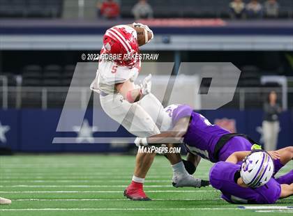 Thumbnail 2 in Albany vs. Mart (UIL Football 2A D2 Final) photogallery.