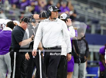 Thumbnail 2 in Albany vs. Mart (UIL Football 2A D2 Final) photogallery.