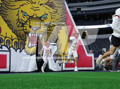 Thumbnail 3 in Albany vs. Mart (UIL Football 2A D2 Final) photogallery.