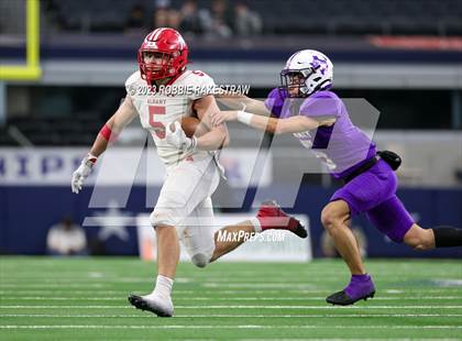 Thumbnail 2 in Albany vs. Mart (UIL Football 2A D2 Final) photogallery.