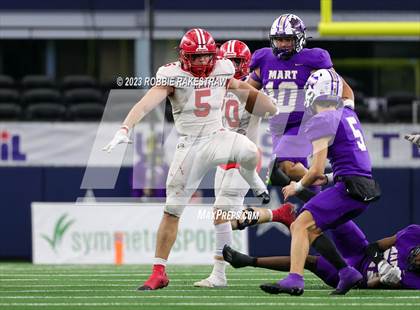 Thumbnail 1 in Albany vs. Mart (UIL Football 2A D2 Final) photogallery.