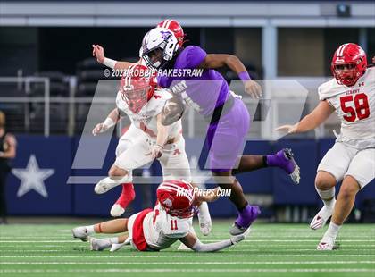 Thumbnail 2 in Albany vs. Mart (UIL Football 2A D2 Final) photogallery.