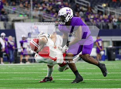 Thumbnail 2 in Albany vs. Mart (UIL Football 2A D2 Final) photogallery.