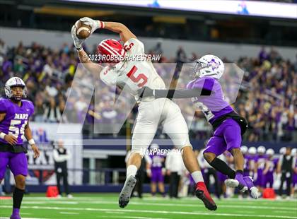 Thumbnail 2 in Albany vs. Mart (UIL Football 2A D2 Final) photogallery.
