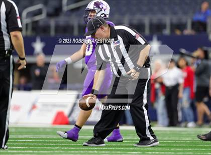 Thumbnail 1 in Albany vs. Mart (UIL Football 2A D2 Final) photogallery.