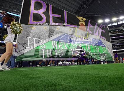 Thumbnail 2 in Albany vs. Mart (UIL Football 2A D2 Final) photogallery.