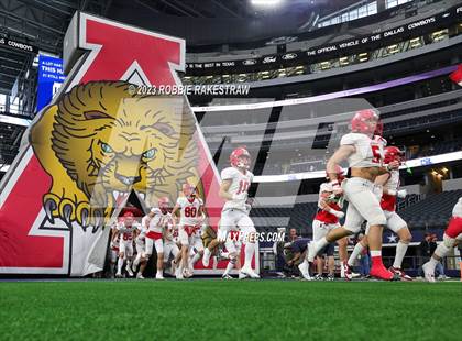 Thumbnail 3 in Albany vs. Mart (UIL Football 2A D2 Final) photogallery.