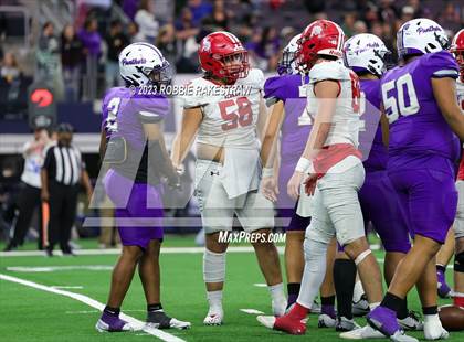 Thumbnail 3 in Albany vs. Mart (UIL Football 2A D2 Final) photogallery.