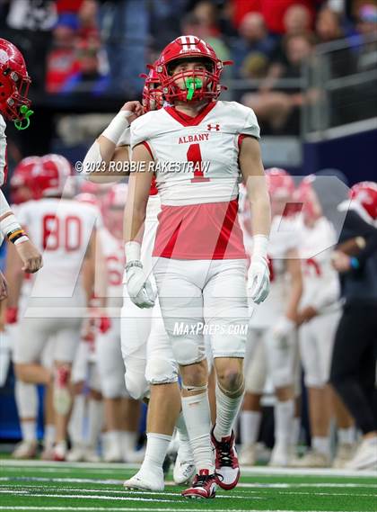 Thumbnail 3 in Albany vs. Mart (UIL Football 2A D2 Final) photogallery.
