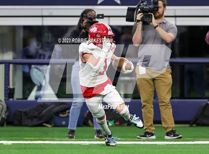Thumbnail 1 in Albany vs. Mart (UIL Football 2A D2 Final) photogallery.