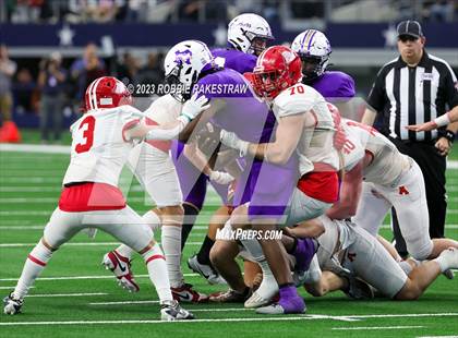 Thumbnail 2 in Albany vs. Mart (UIL Football 2A D2 Final) photogallery.