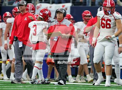 Thumbnail 2 in Albany vs. Mart (UIL Football 2A D2 Final) photogallery.
