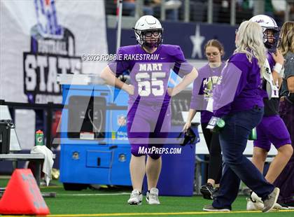 Thumbnail 1 in Albany vs. Mart (UIL Football 2A D2 Final) photogallery.