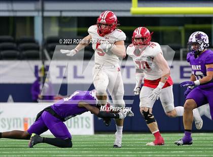Thumbnail 1 in Albany vs. Mart (UIL Football 2A D2 Final) photogallery.